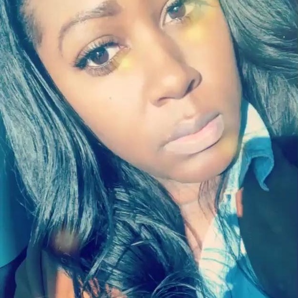 Meet your Posher, Ashley - Picture 1 of 1